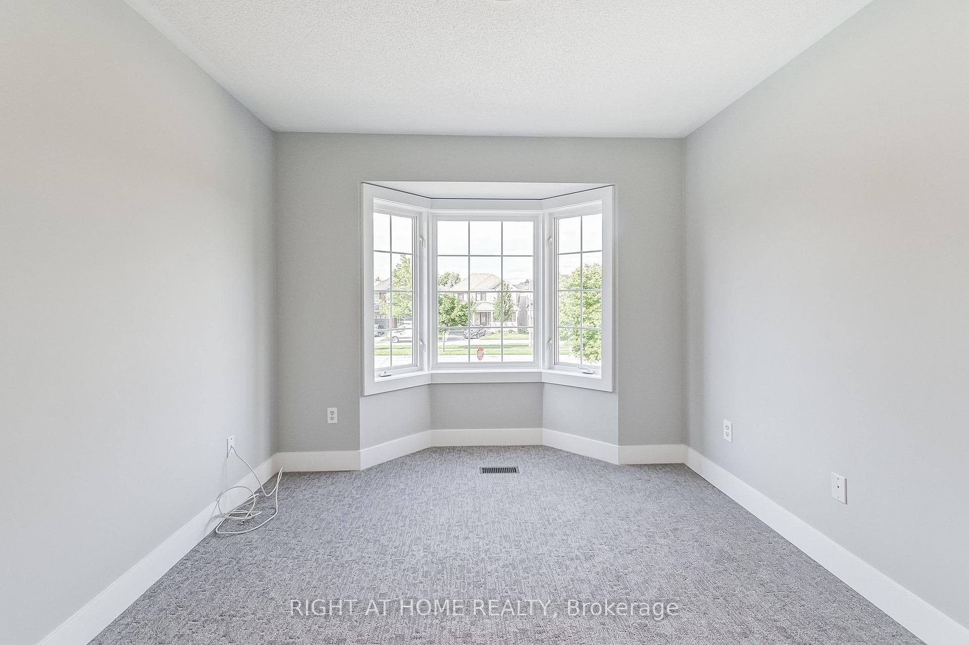 2378 Proudfoot Trail photo 36