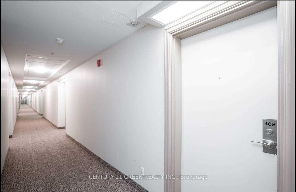 10 Mendelssohn Street Unit 409 photo 5