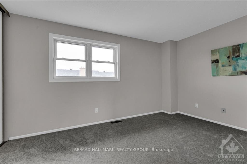 61 BENTBROOK Crescent photo 12