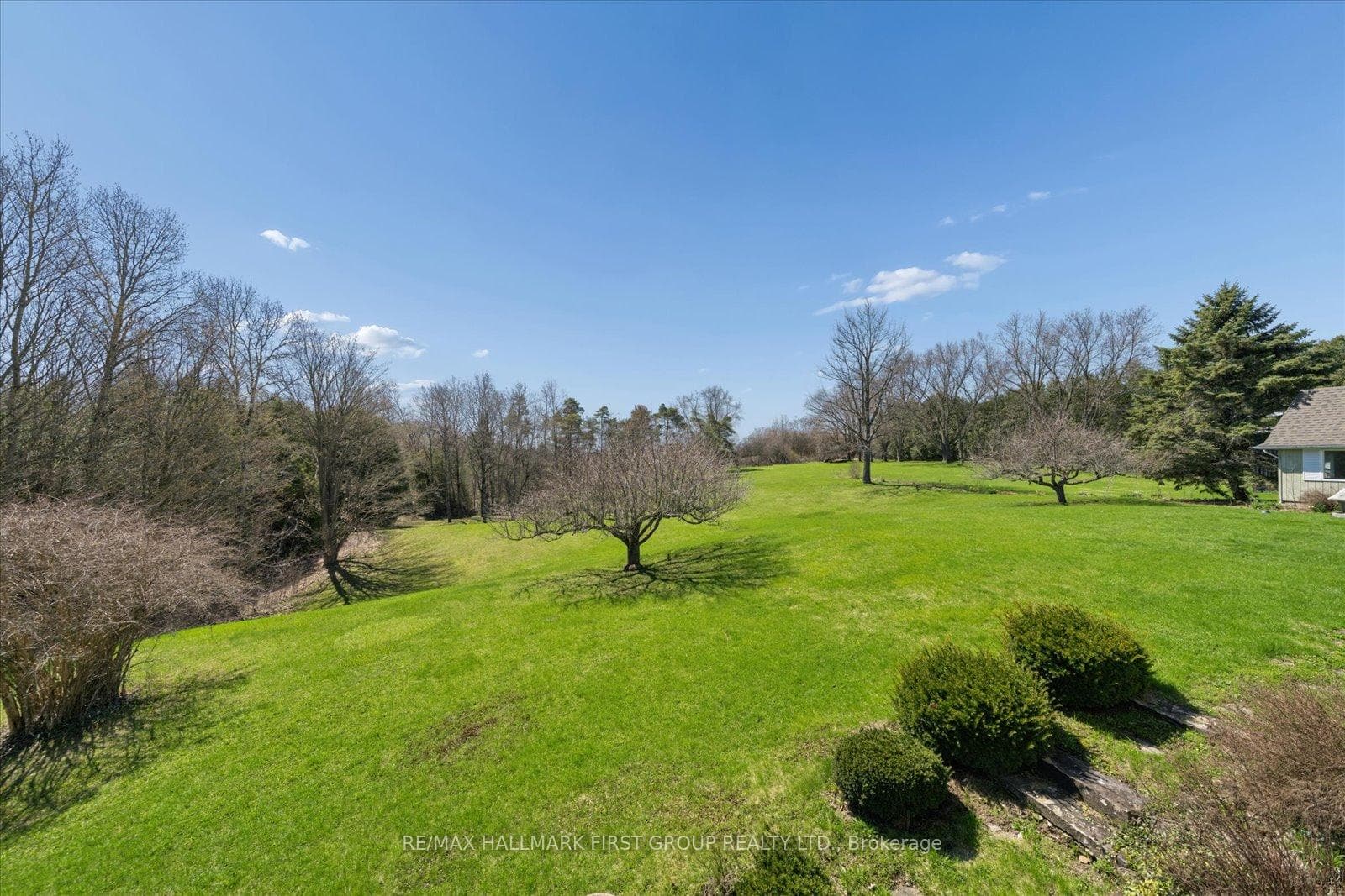 525 Myrtle Road photo 45