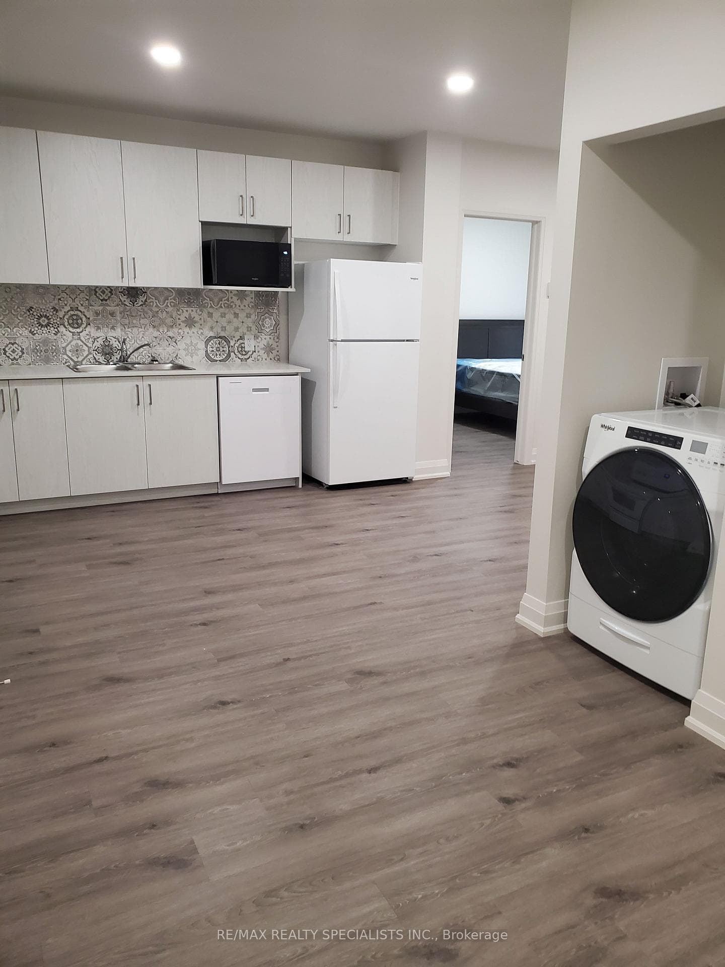 307 King Street Unit 306 photo 2