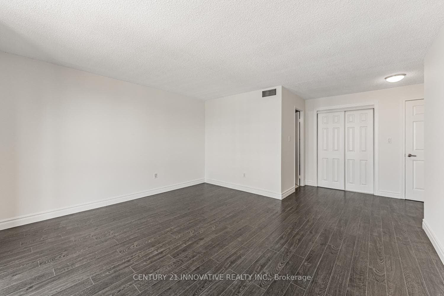 188 Spadina Avenue Unit 904 photo 25
