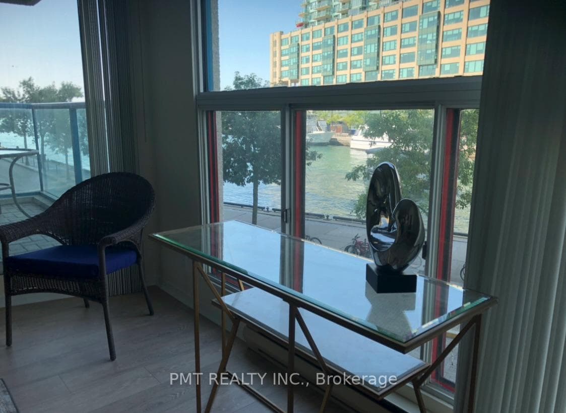77 Harbour Square Unit 309 photo 6