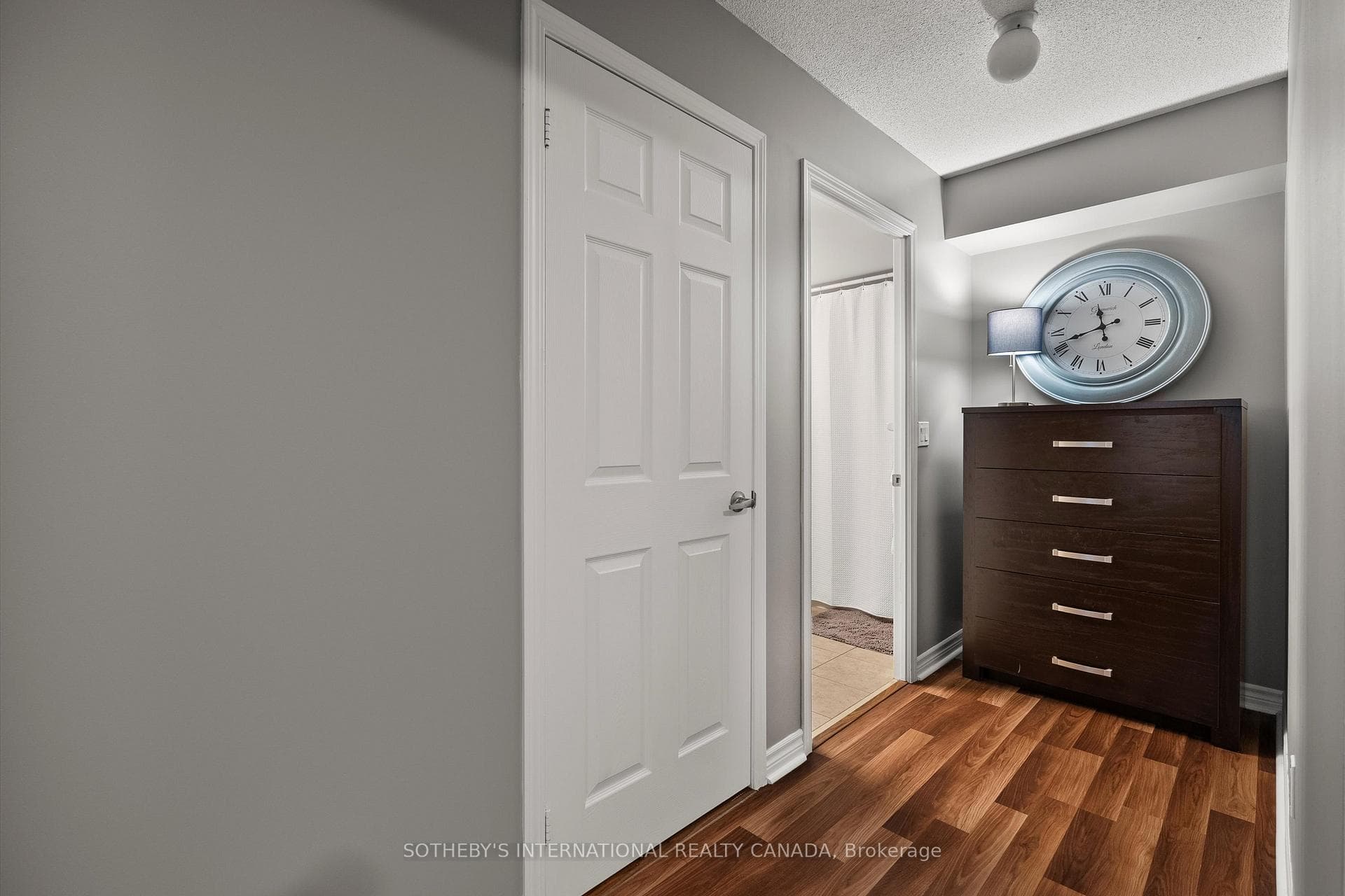 19 Grand Trunk Crescent Unit 707 photo 17