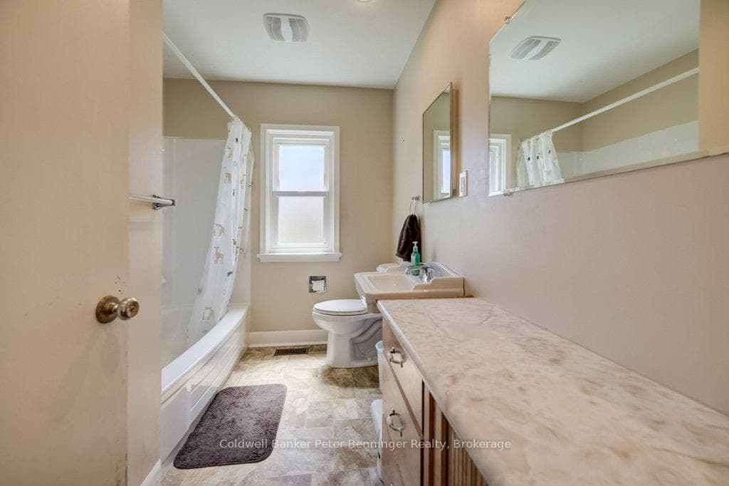 Main floor bath