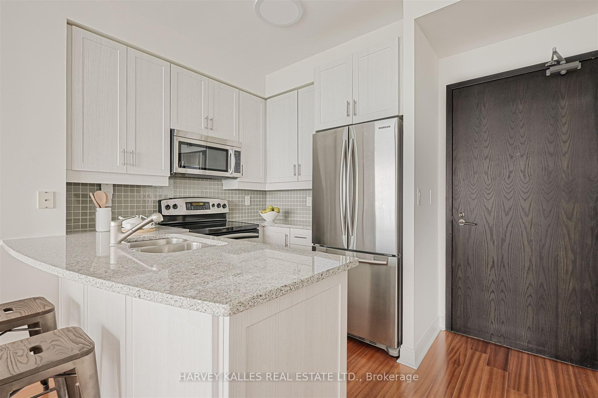 18 Yorkville Avenue Unit 2906 photo 9