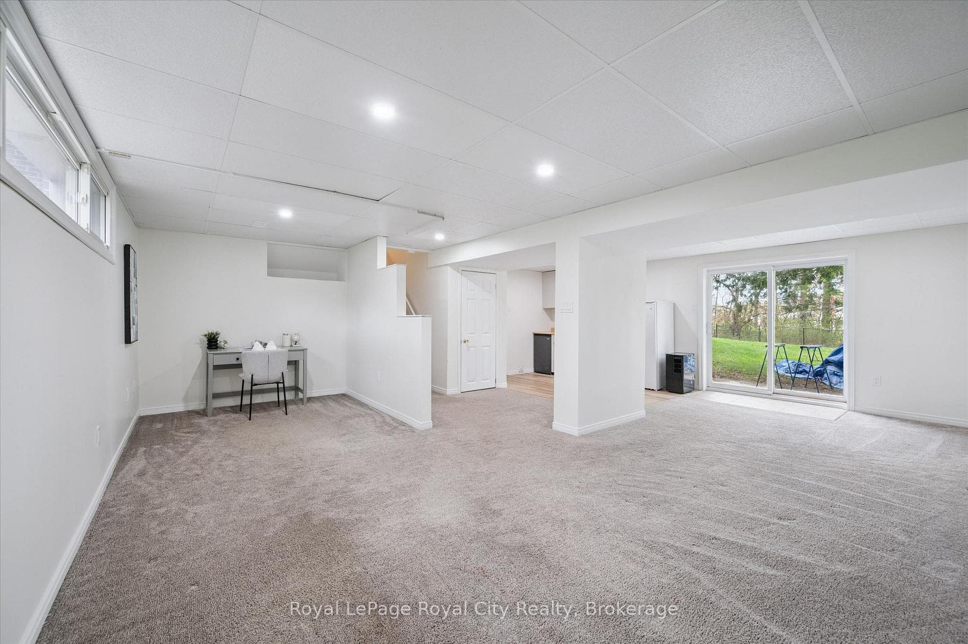 22 Crestwood Drive photo 27