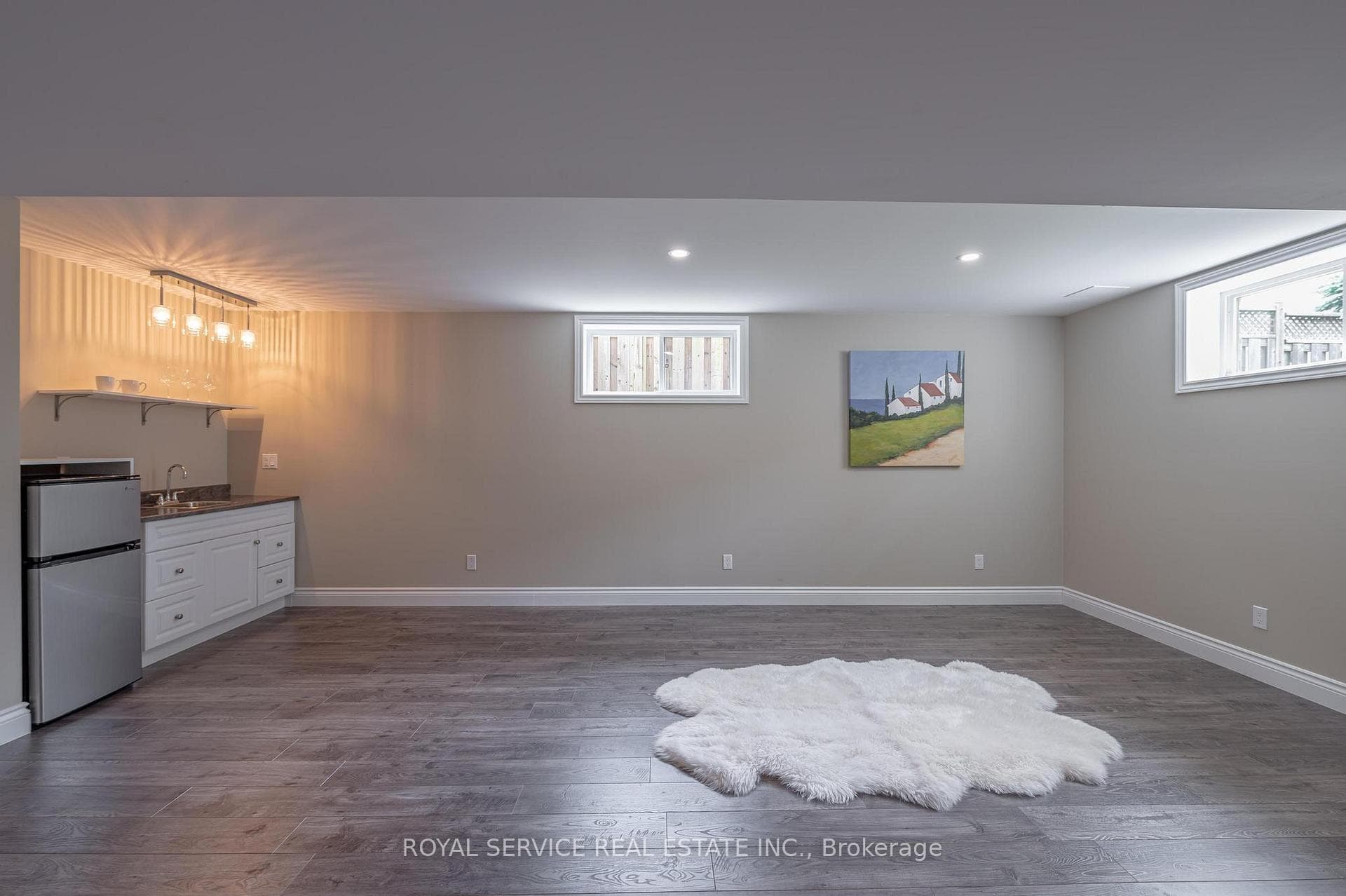 Rec Room w Wet Bar