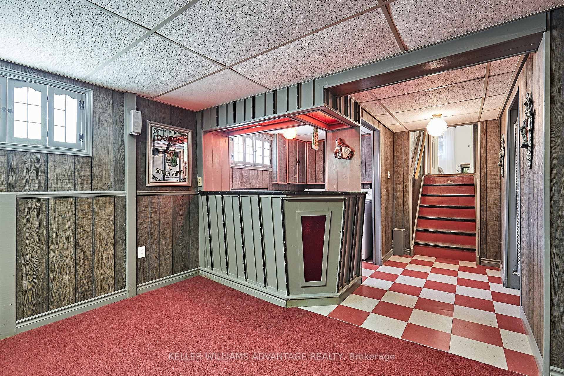 112 Redgrave Drive photo 29