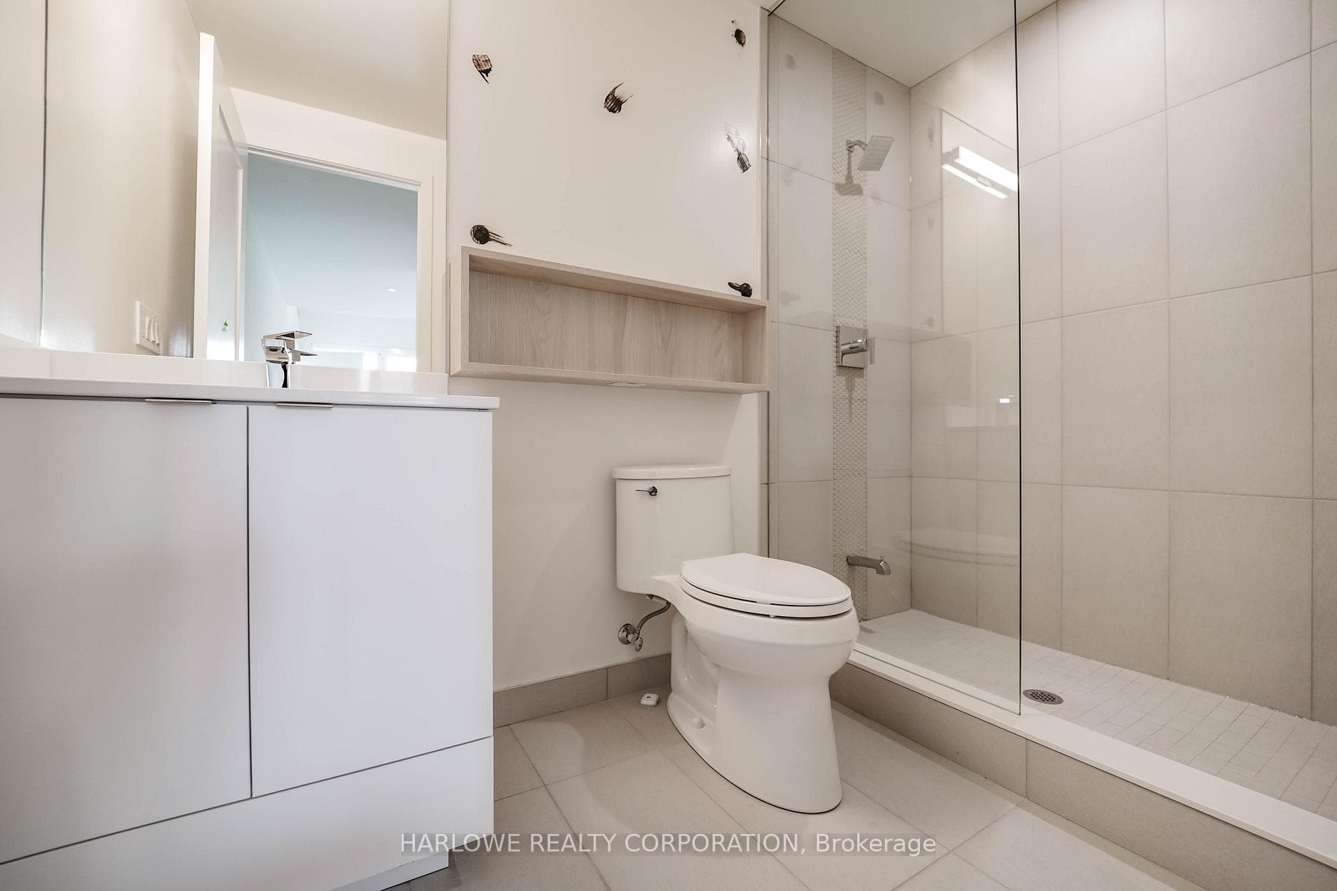 135 Lower Sherbourne Street Unit 2429 W photo 19