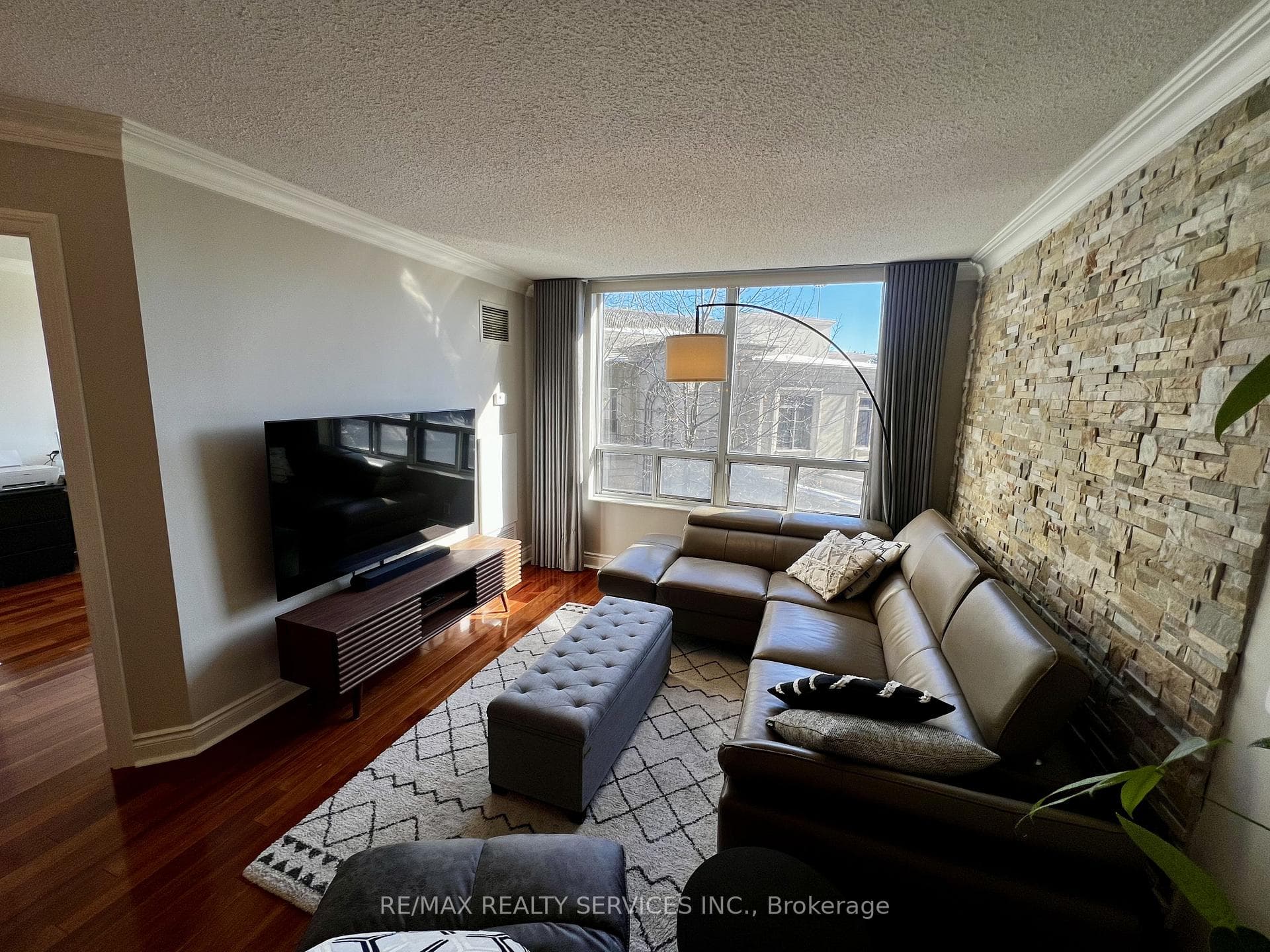 78 Harrison Garden Boulevard Unit 303 photo 10