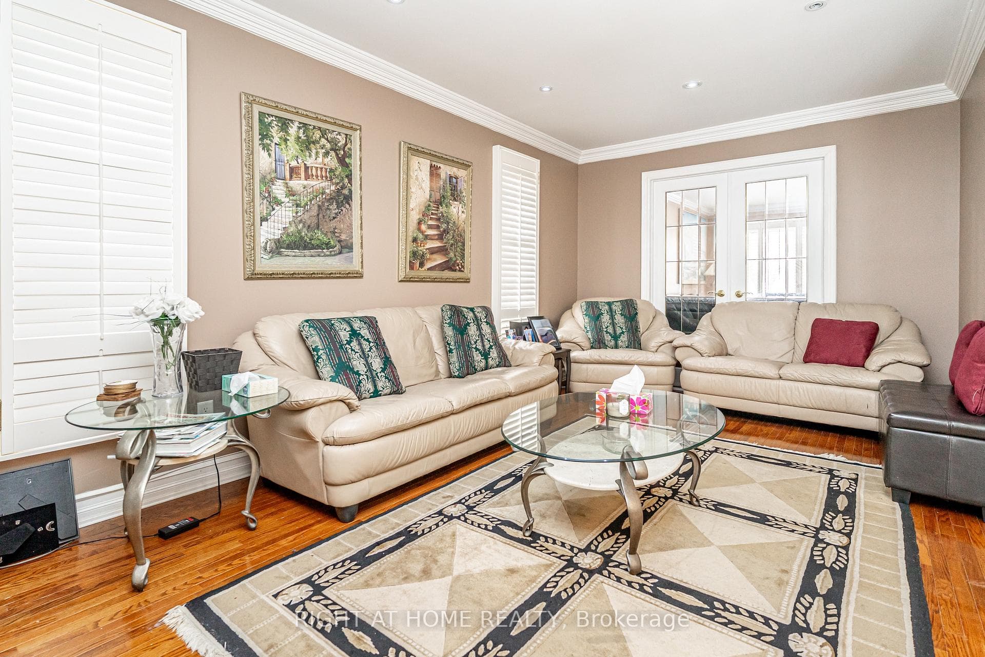 2136 Wincanton Crescent photo 13