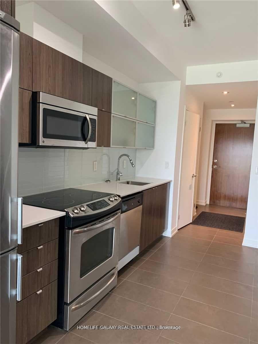 170 Fort York Boulevard Unit 901 photo 5