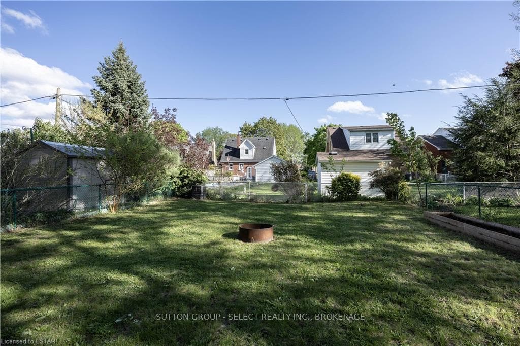 21 GRAYDON Street photo 23