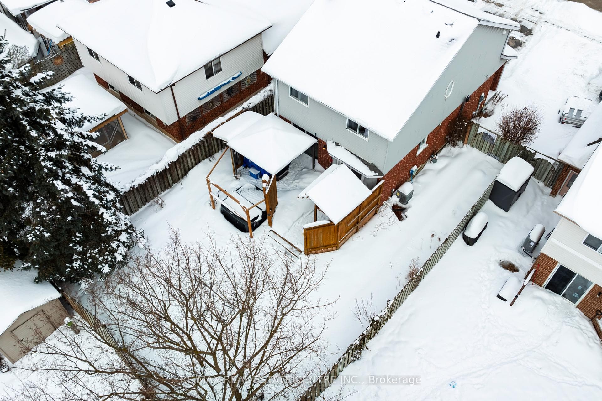 530 Flannery Drive photo 25