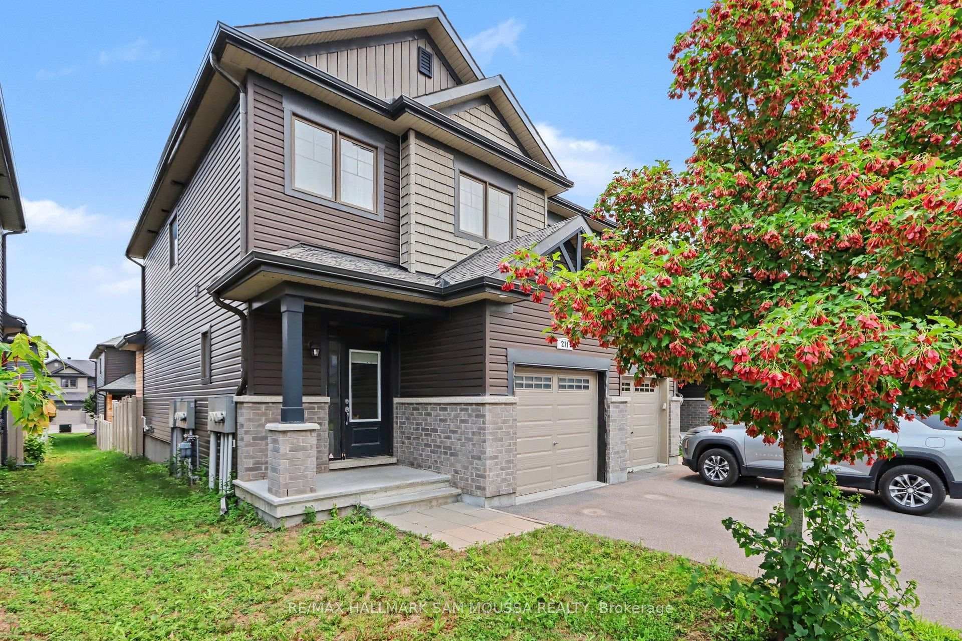 211 Tim Sheehan Place photo 3