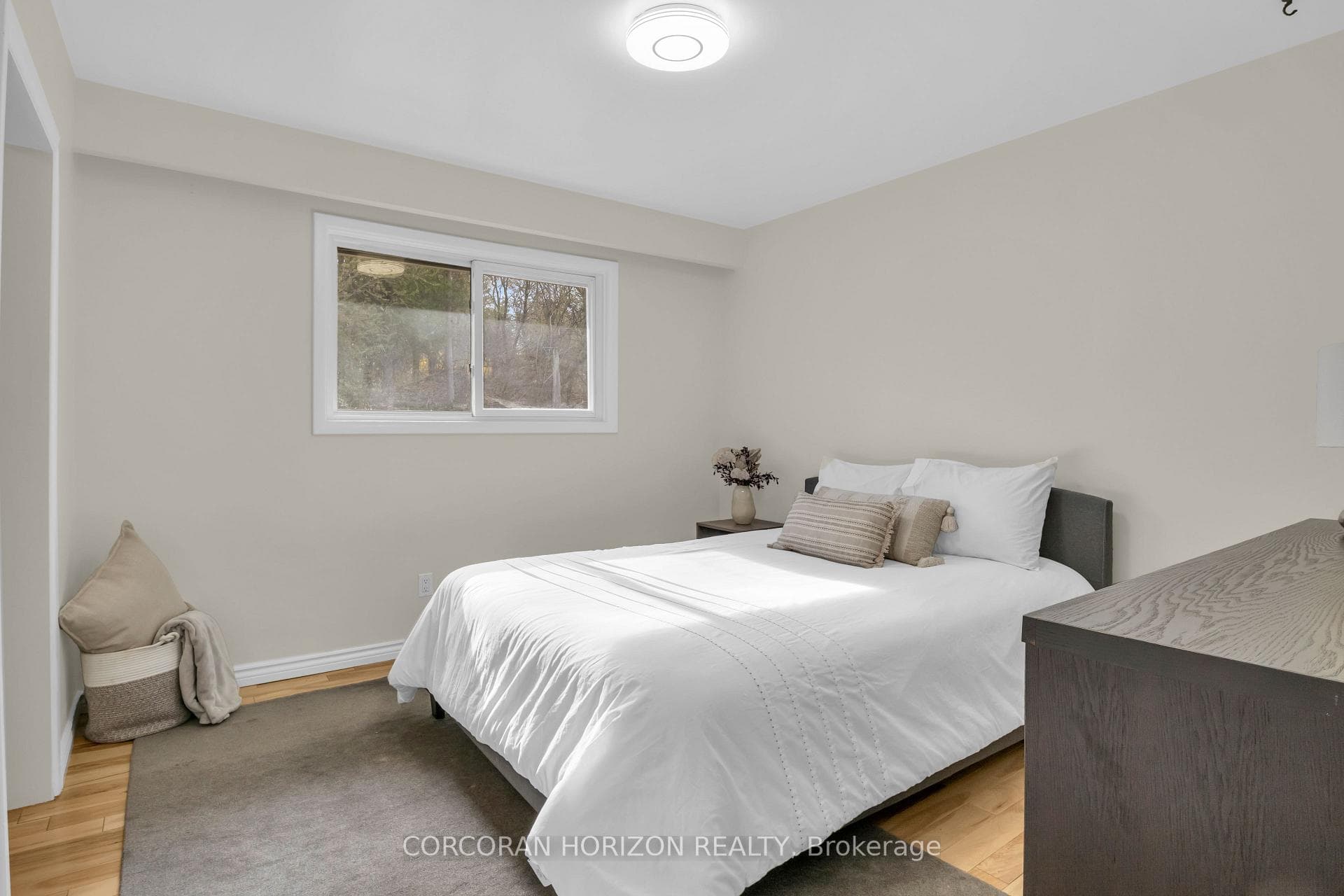 7226 Wellington Road photo 26