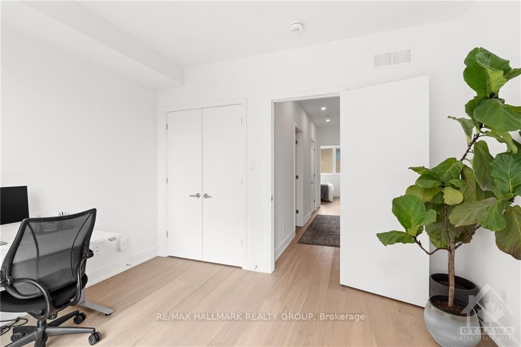 379 DOMINION Avenue photo 16