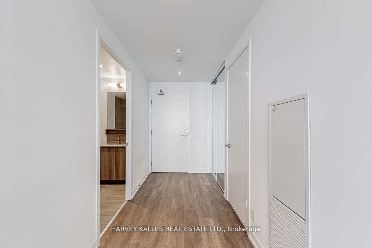 898 Portage Parkway Unit 2101 photo 5