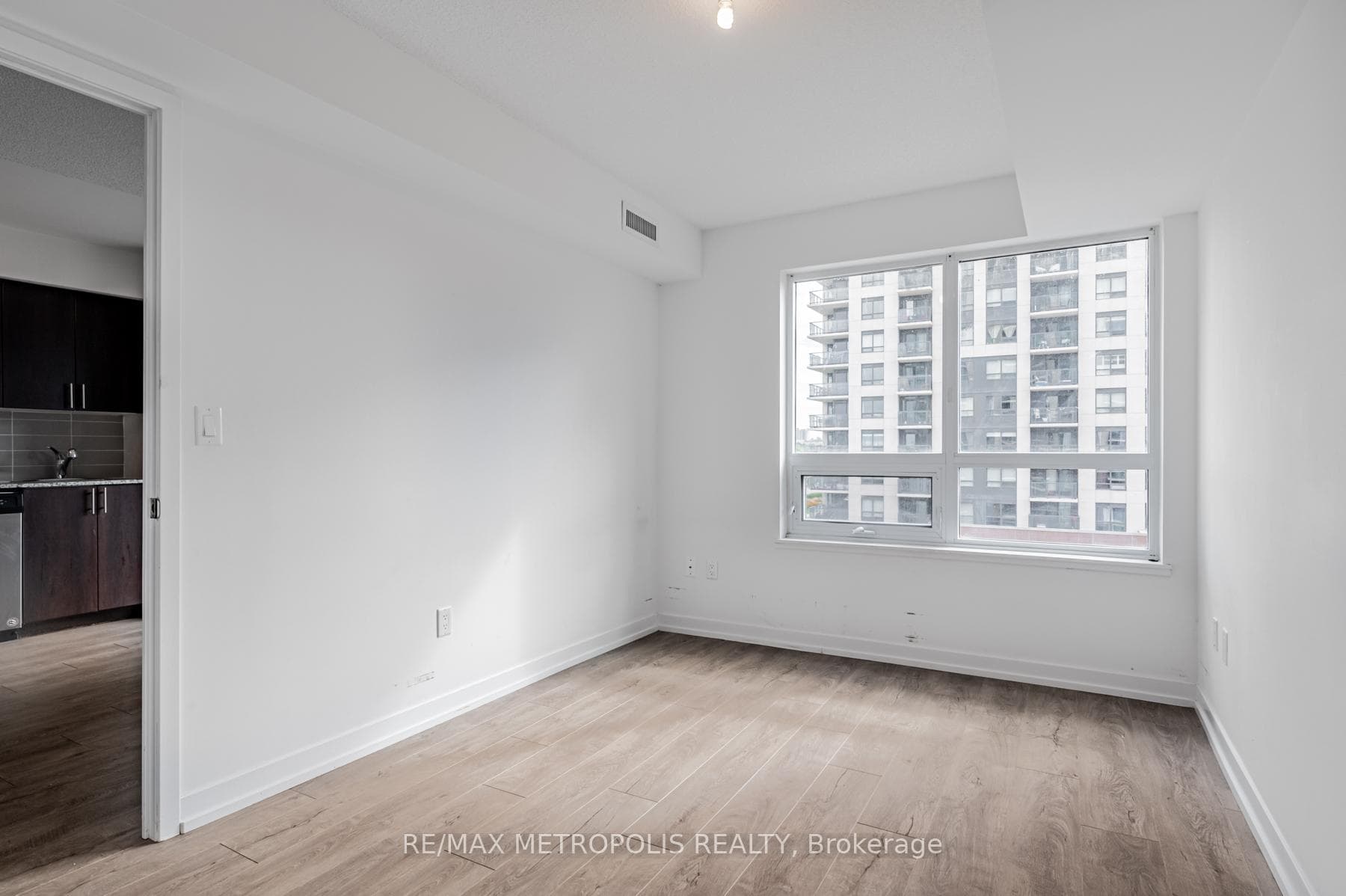 1420 Dupont Street Unit 616 photo 17
