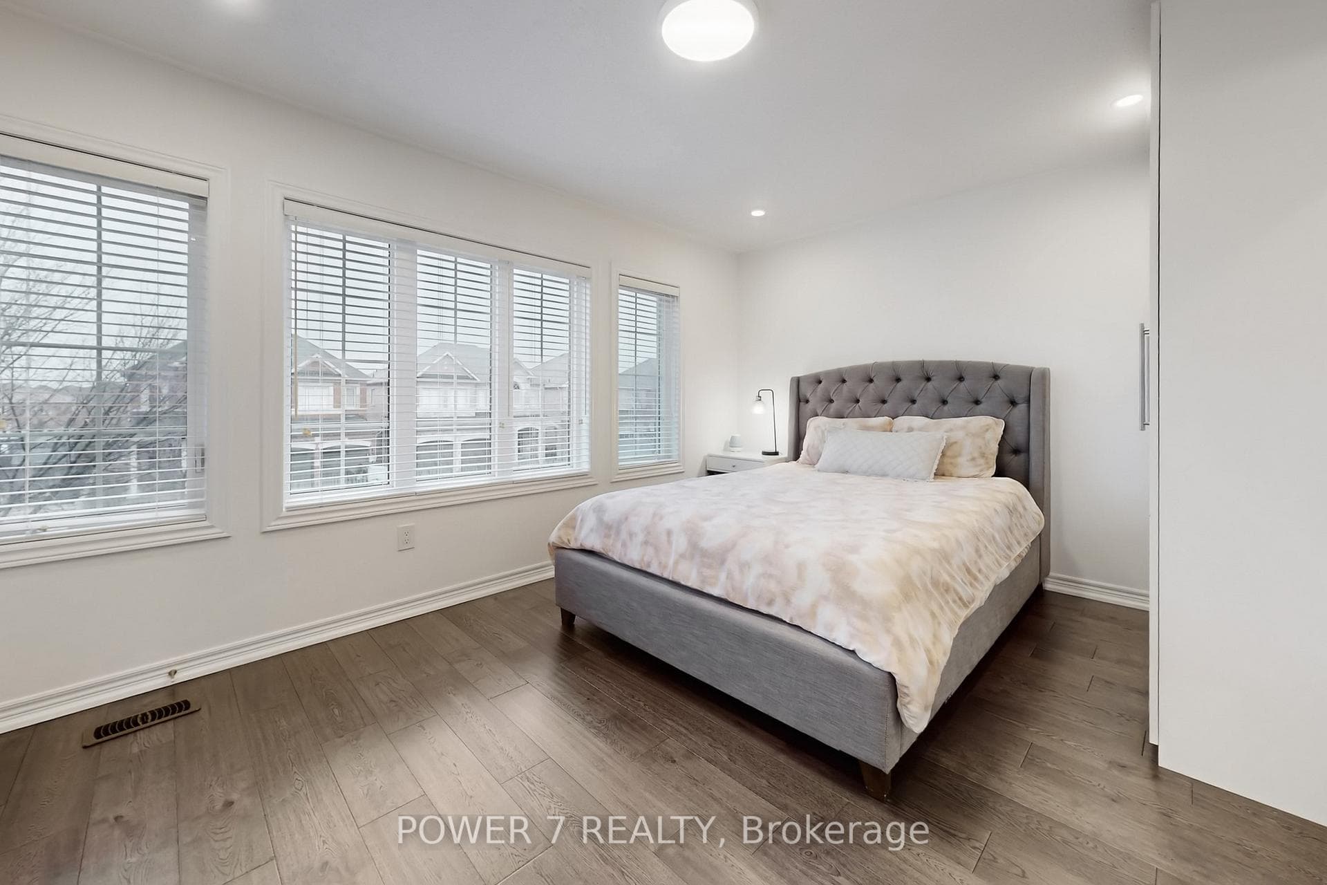 1276 Shortreed Terrace photo 40