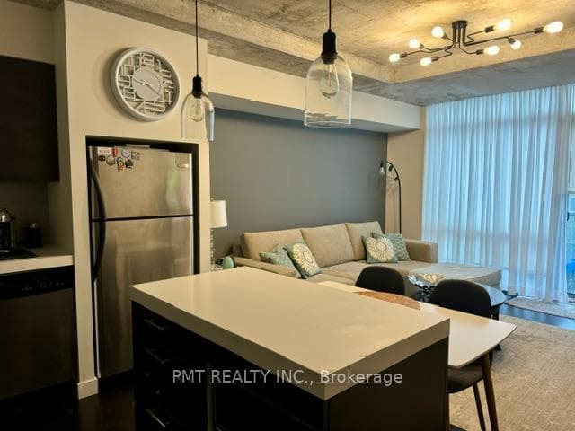 55 Stewart Street Unit 613 photo 7