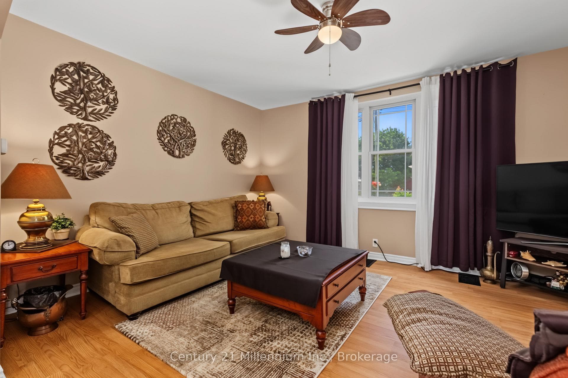 544 Louisa Street photo 8
