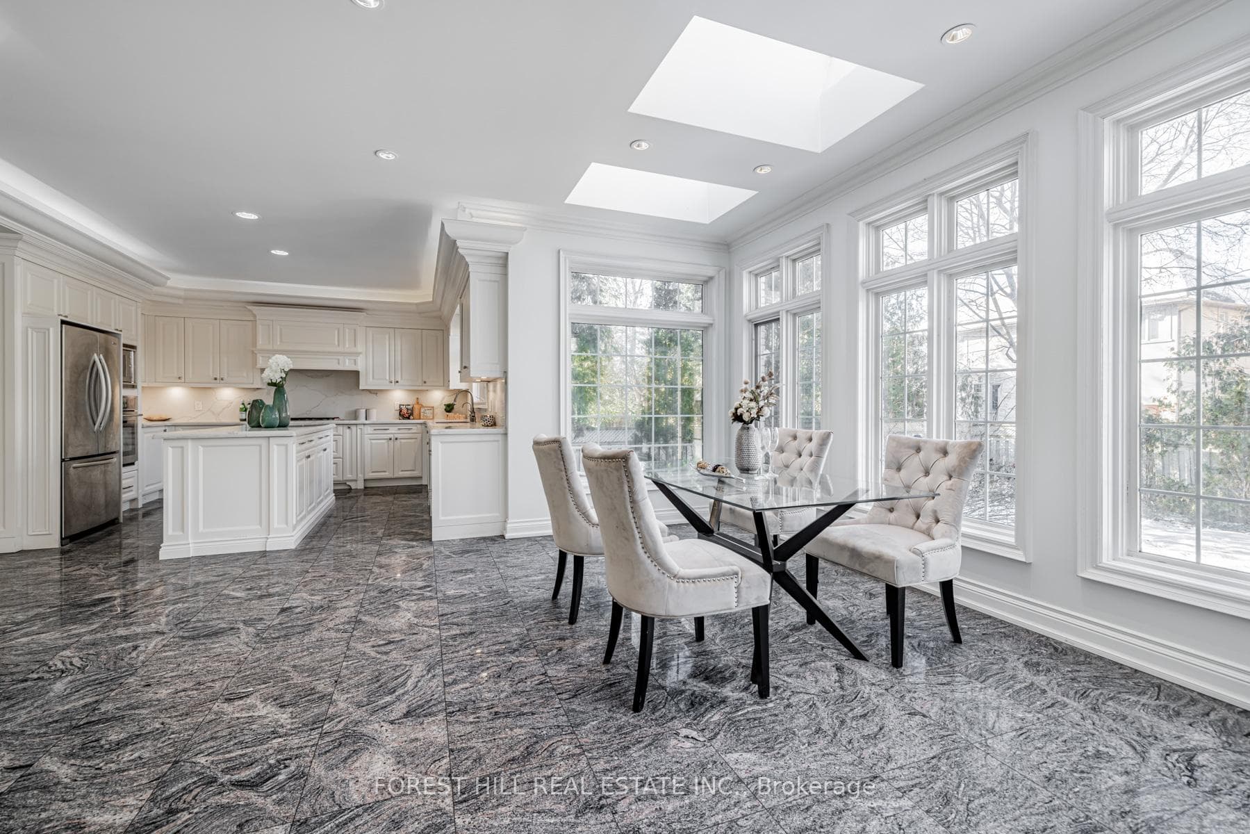 128 Yorkminster Road photo 17