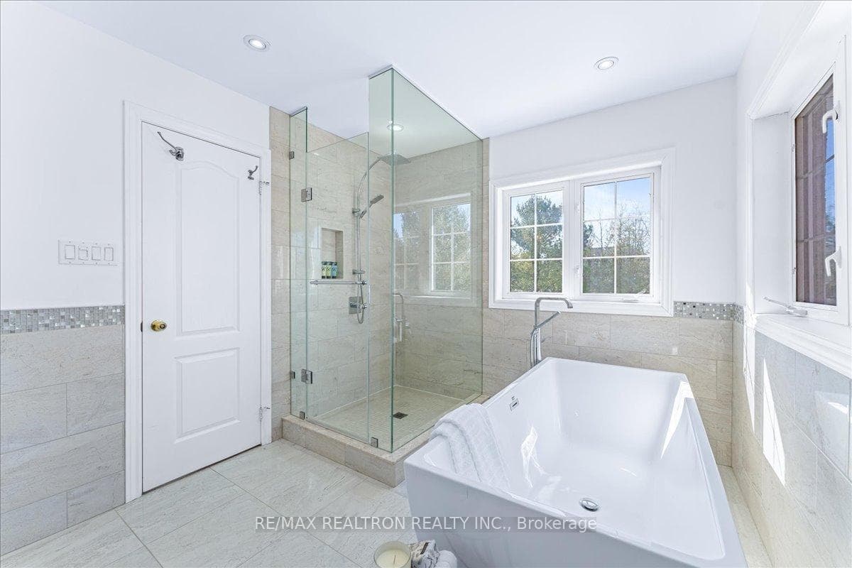 230 Sawmill Valley Drive photo 21