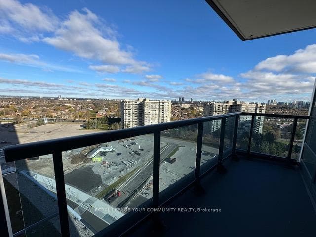 30 Upper Mall Way Unit 1510 photo 7