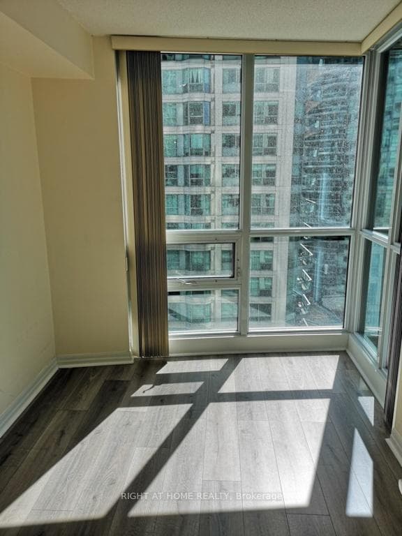 12 Yonge Street Unit 1305 photo 13