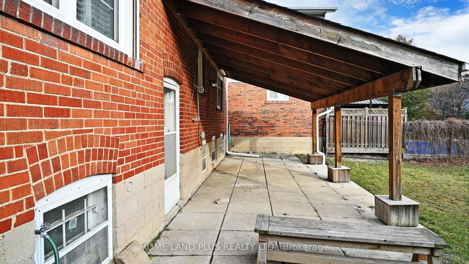 257 Joicey Boulevard photo 39