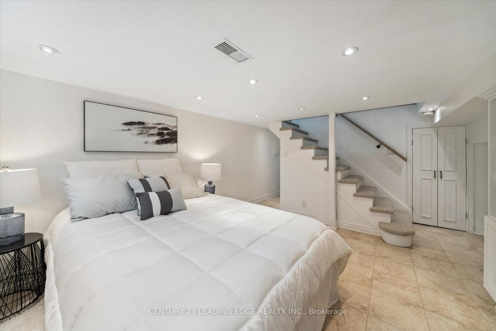 3 Lockwood Road photo 38