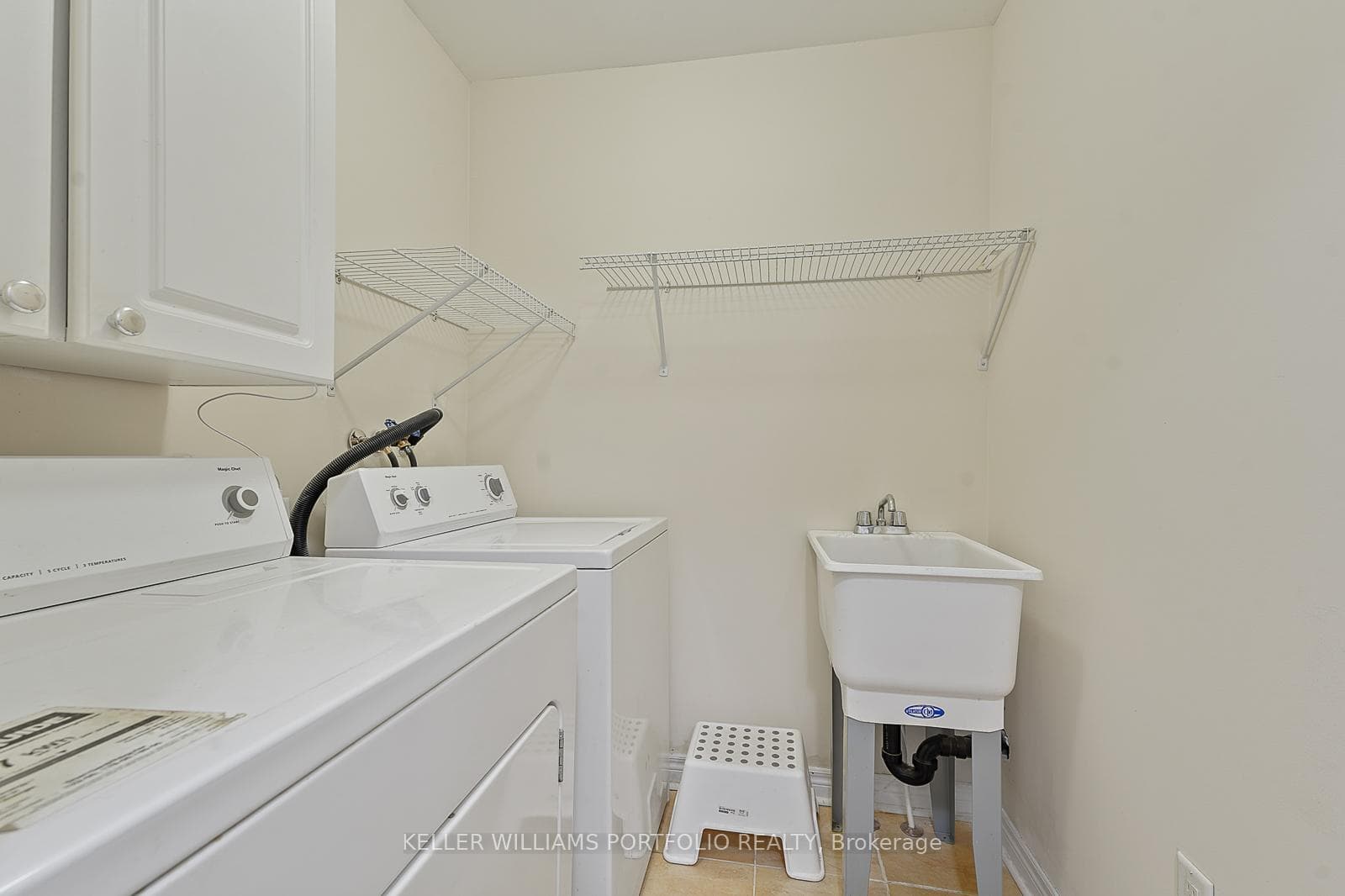 249 Morrish Road photo 8