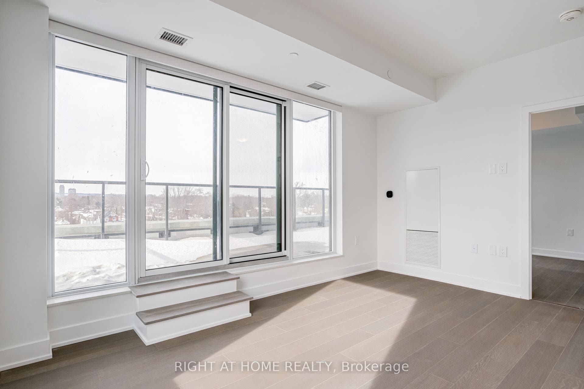 2088 James Street Unit 510 photo 16