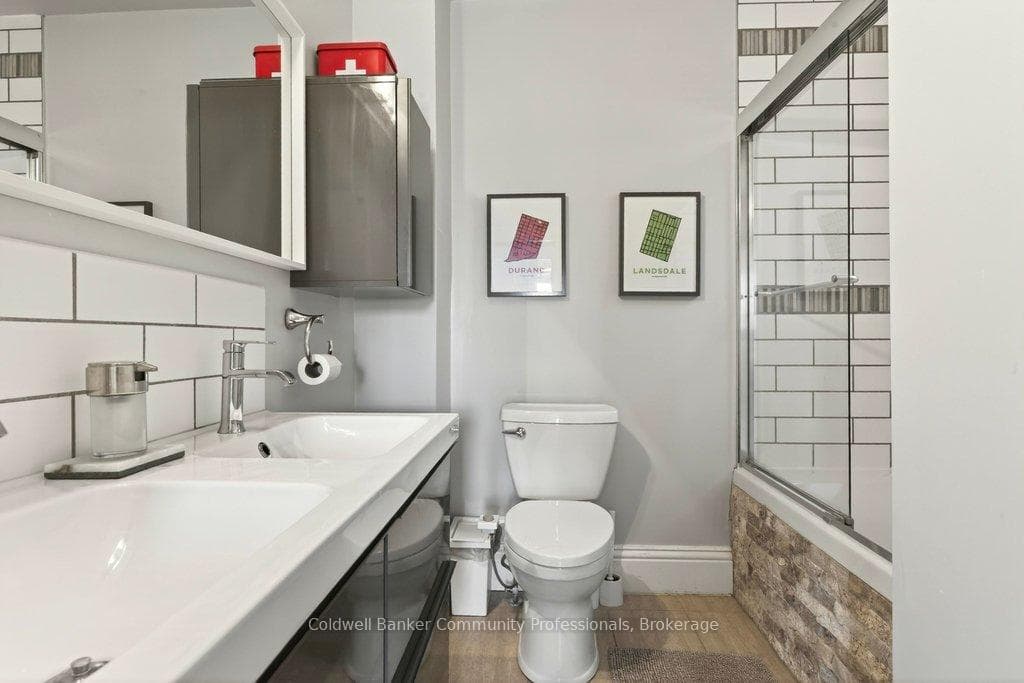 87 East Avenue photo 33
