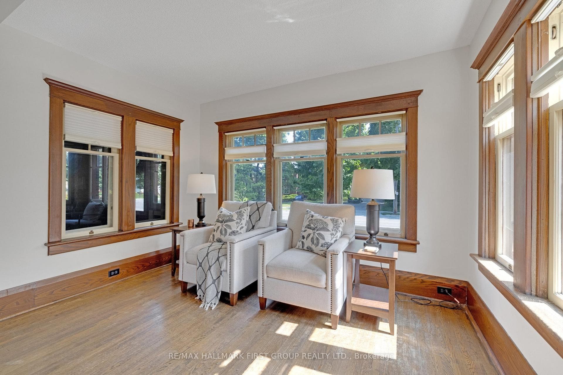 456 Mary Street photo 6