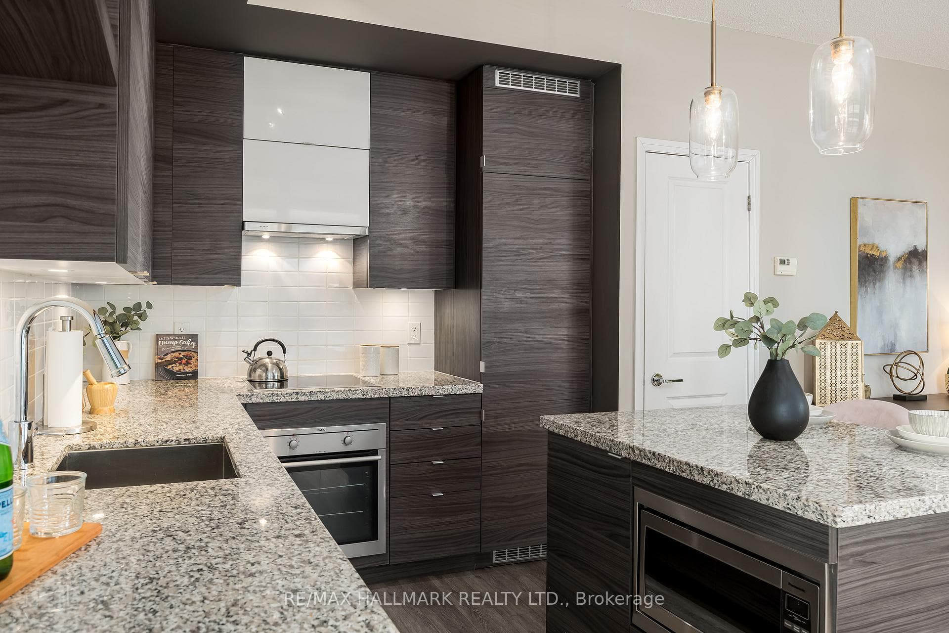 59 Annie Craig Drive Unit 907 photo 10