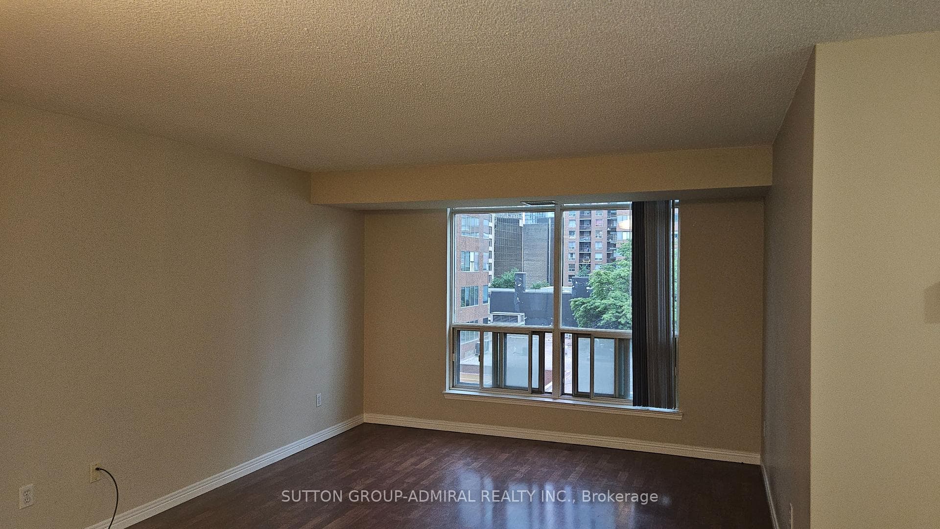942 Yonge Street Unit 517 photo 12