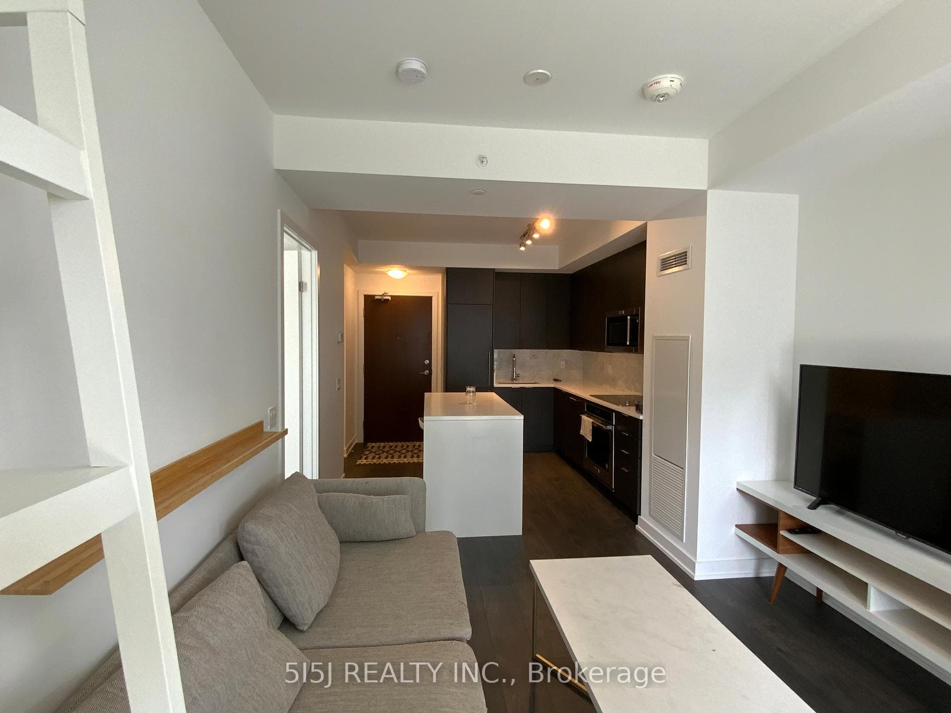 38 Iannuzzi Street Unit 1609 photo 11