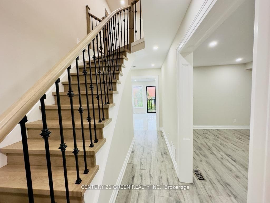 24 Sullivan Drive photo 12