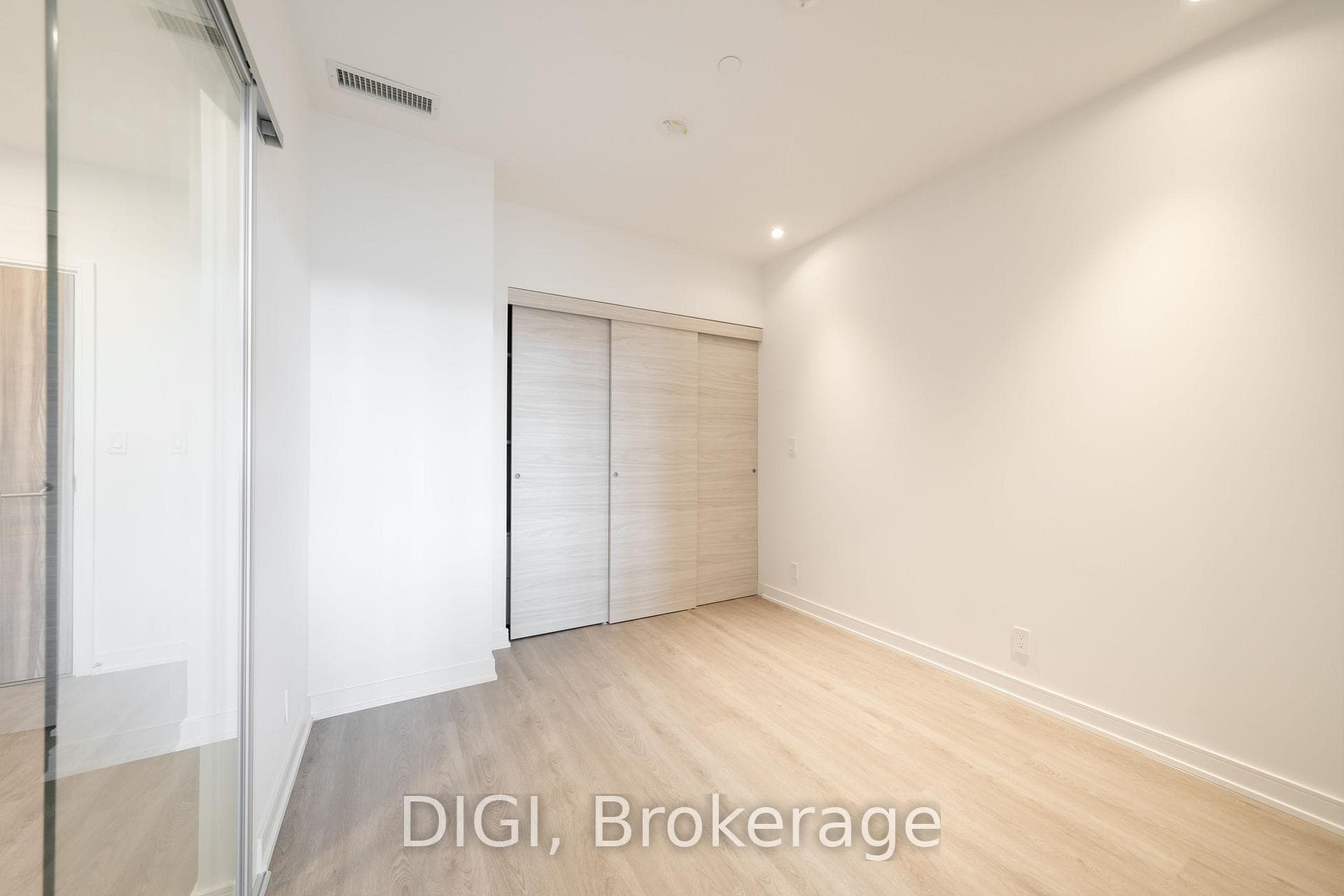 485 Perth Avenue Unit W322 photo 20