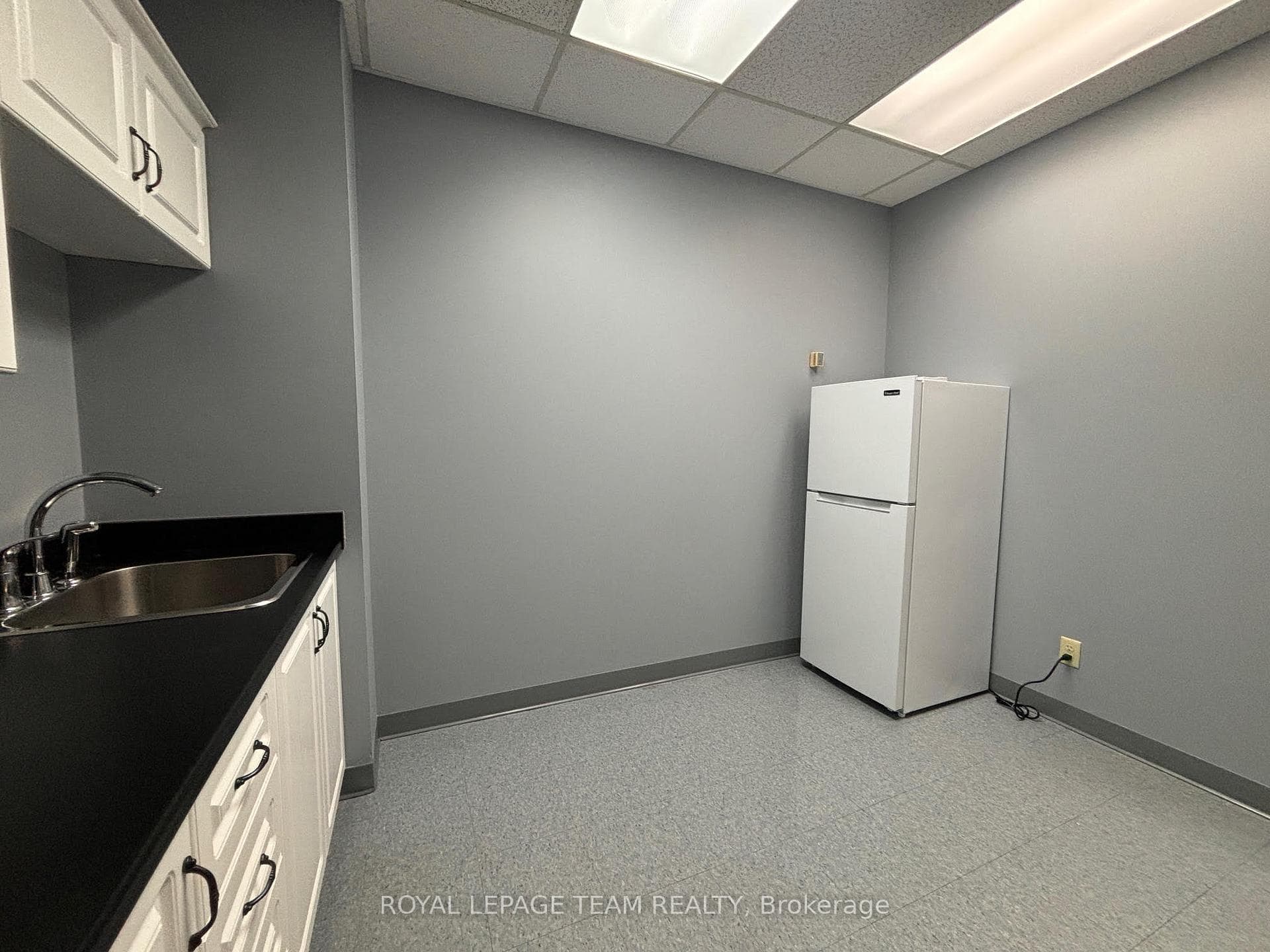 1701 Woodward Drive Unit LL22 photo 9