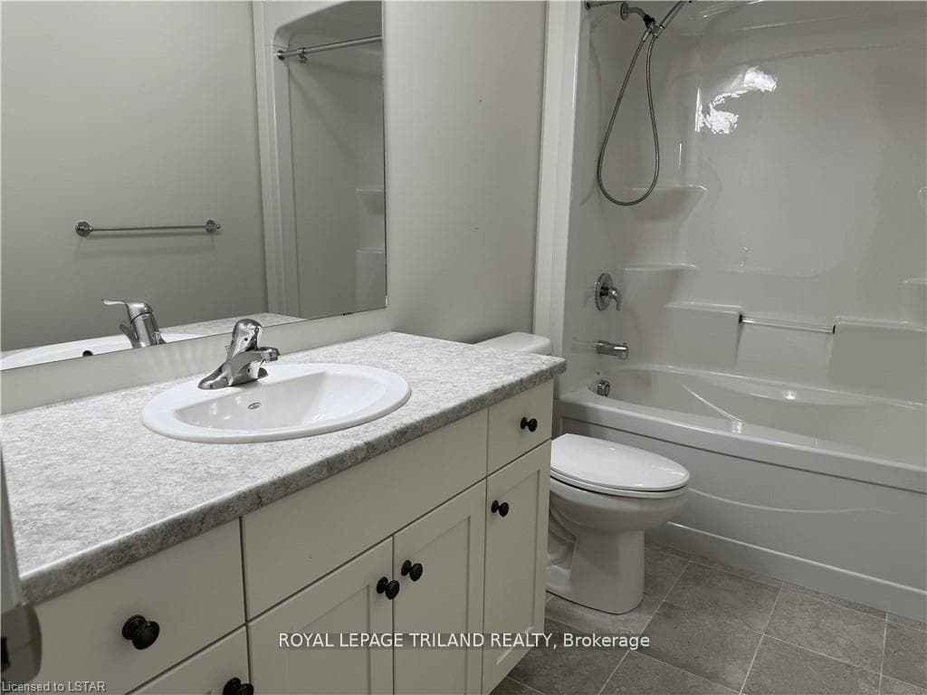 58 Cortland Terrace photo 10