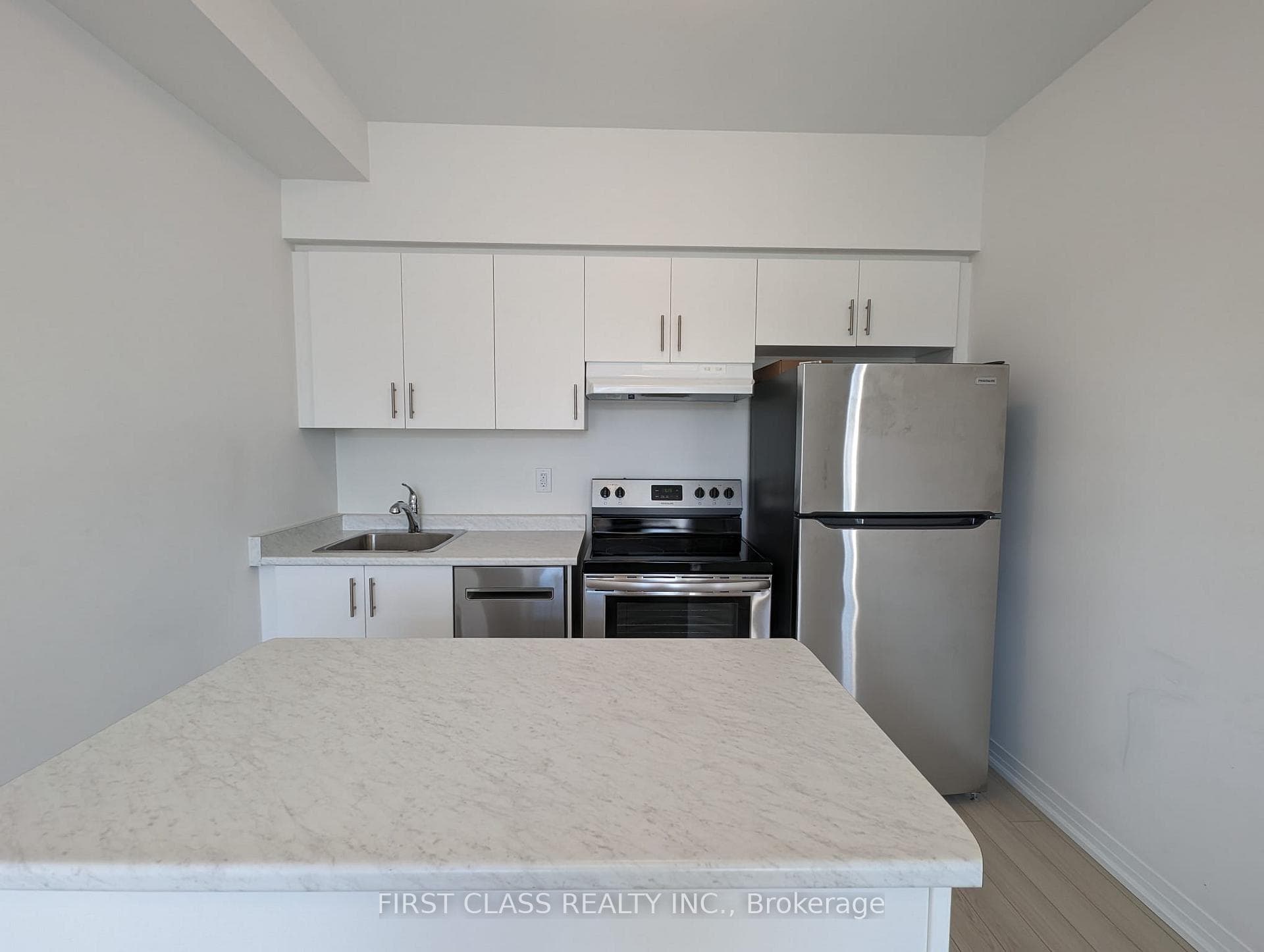 656 Copper Creek Drive photo 9