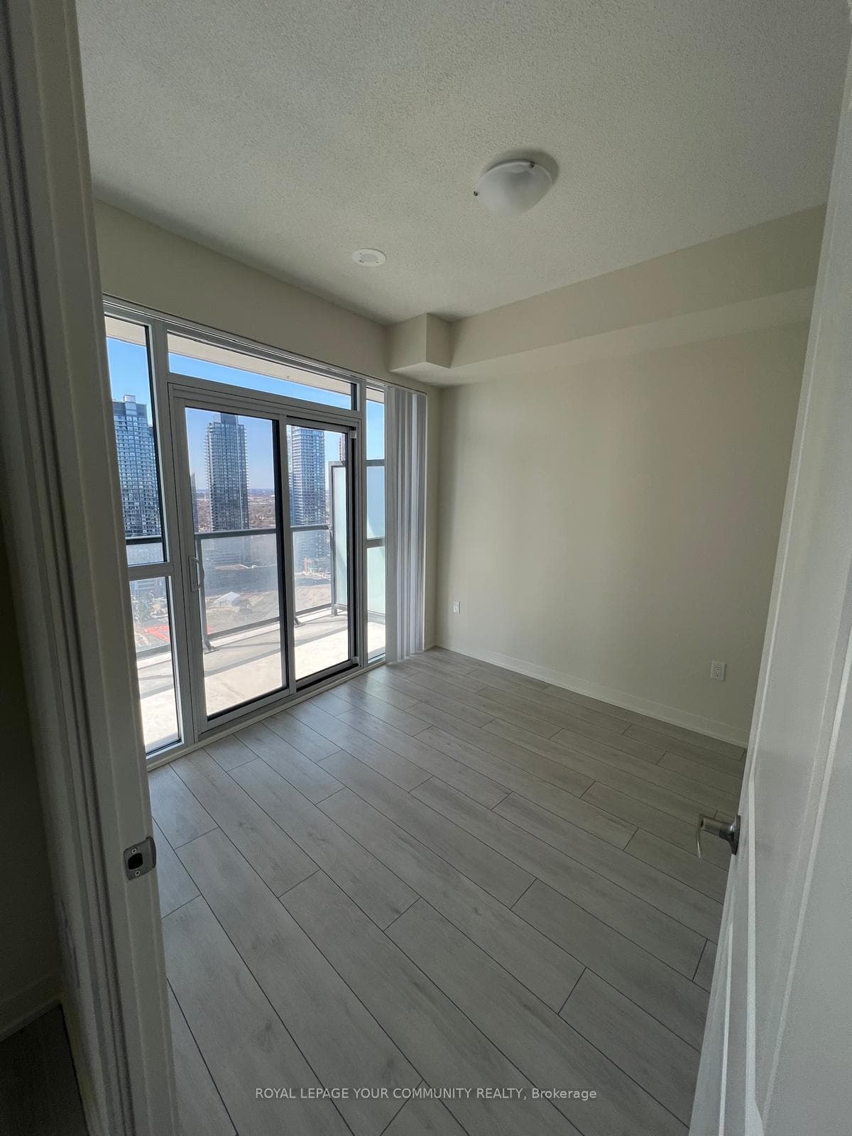 38 Annie Craig Drive Unit 2807 photo 6