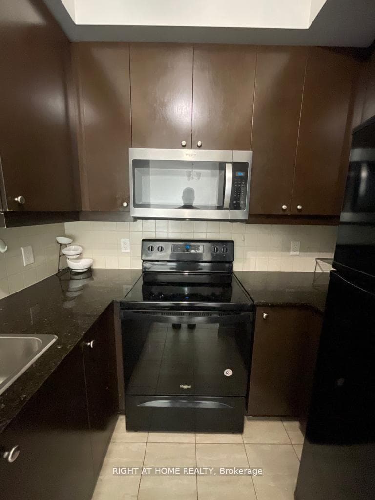 60 Absolute Avenue Unit 1108 photo 5