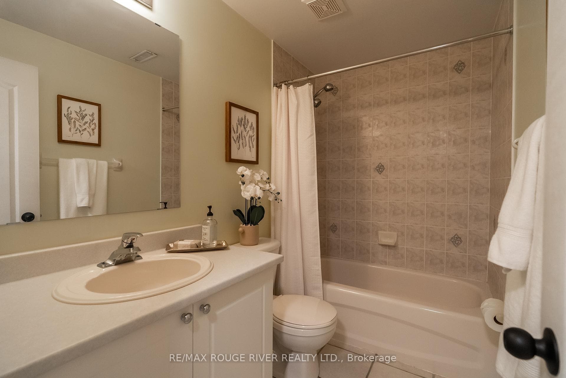 197 Stonemanor Avenue photo 29