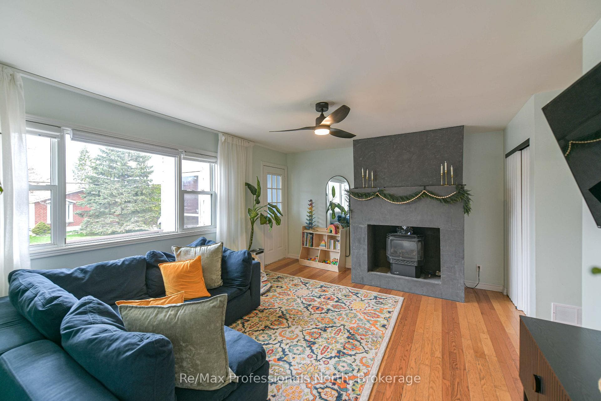 817 Eighth Avenue photo 22