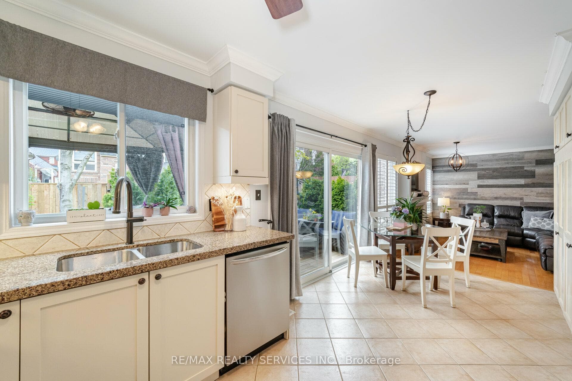 12 Teston Street photo 14